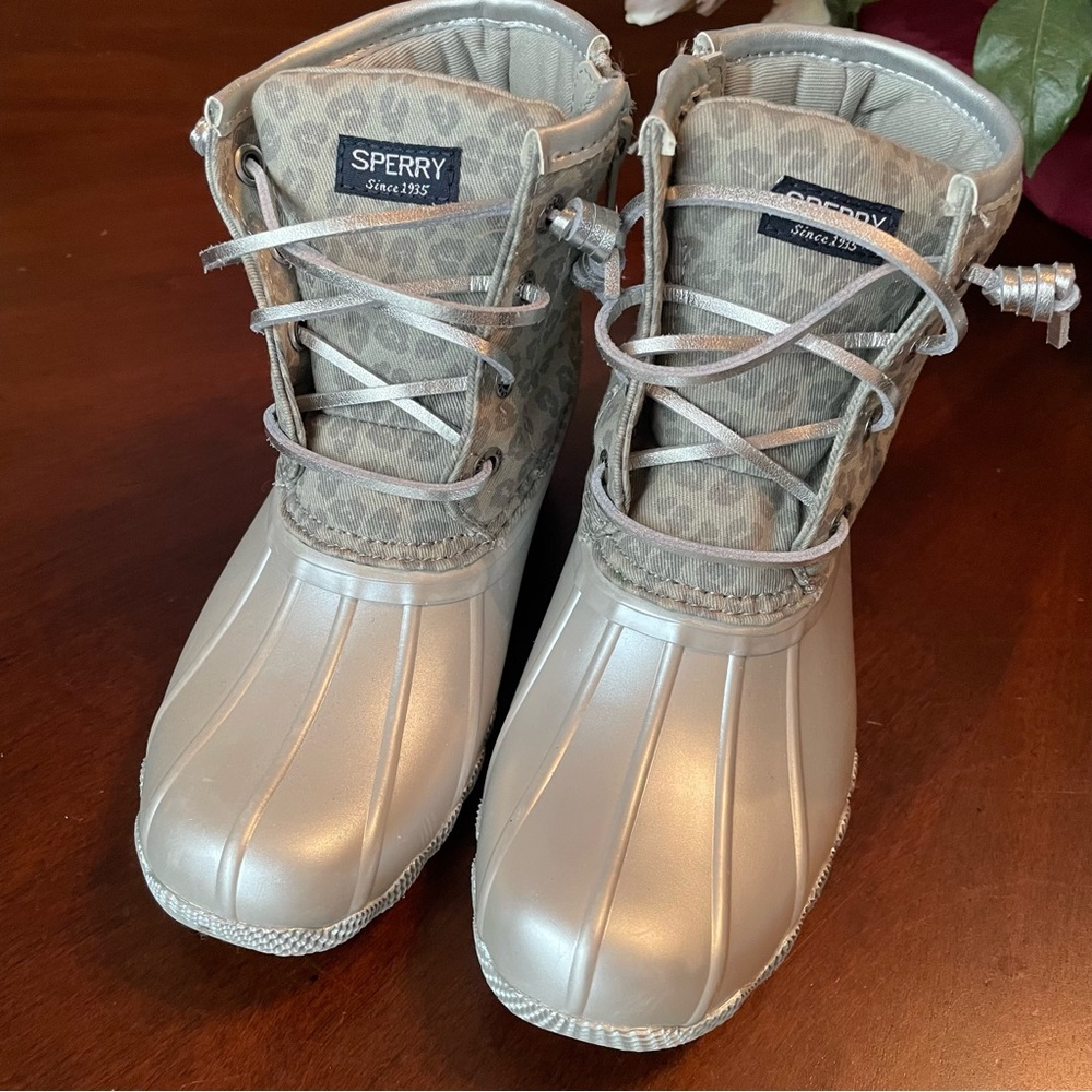 SPERRY Women's Saltwater Duck Booties size